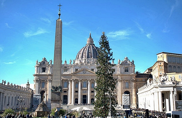 albero-natale_imagefullwide.jpg