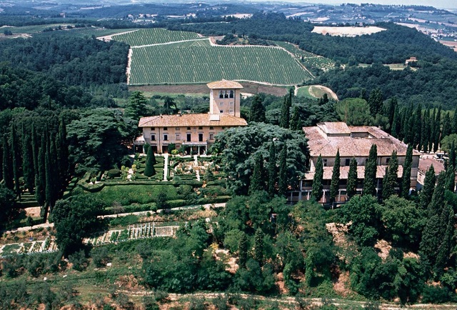 5-villa-cusona-a-san-gimignano-siena-della-nobile-famiglia-guicciardini-strozzi.jpg