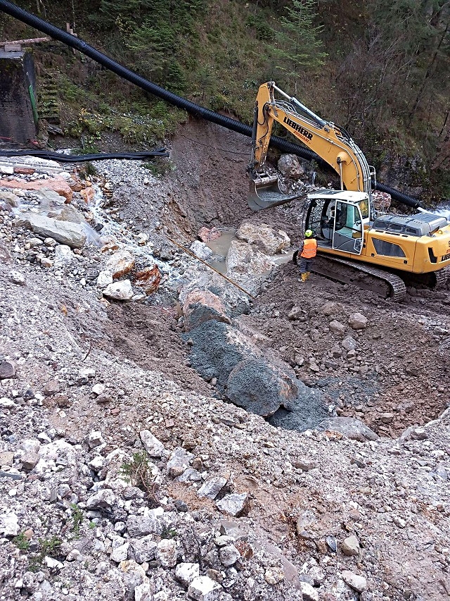 lavori-di-ricostruzione-della-soglia-in-massi-cementati_imagefullwide.jpg